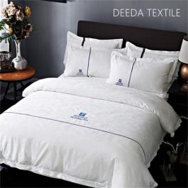 Satin pipping hotel bedding set with embroidered hotel logo